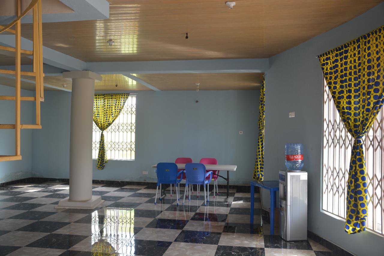 The Accra Backpackers Hostel Esterno foto